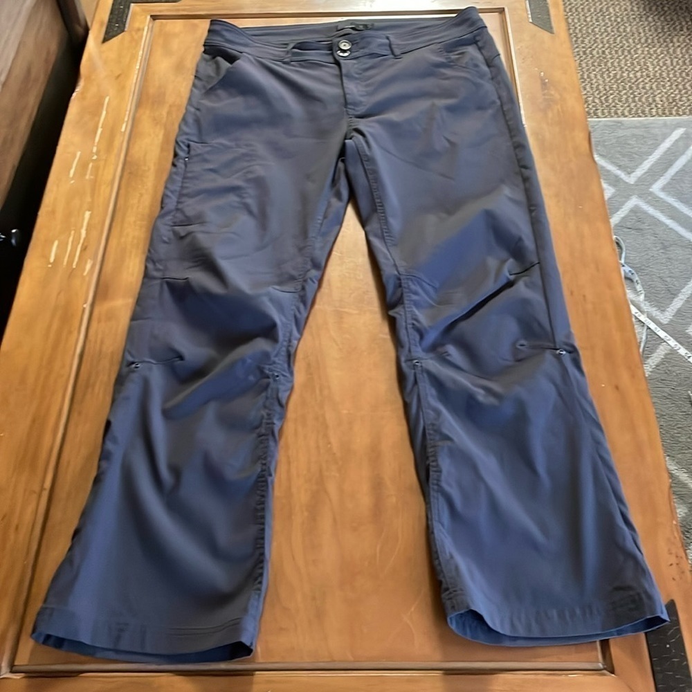 Prana Nylon Roll Up Pants Size 12